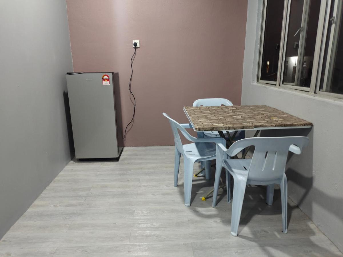 Alish Homestay Gua Musang With Free Wifi, Netflix מראה חיצוני תמונה